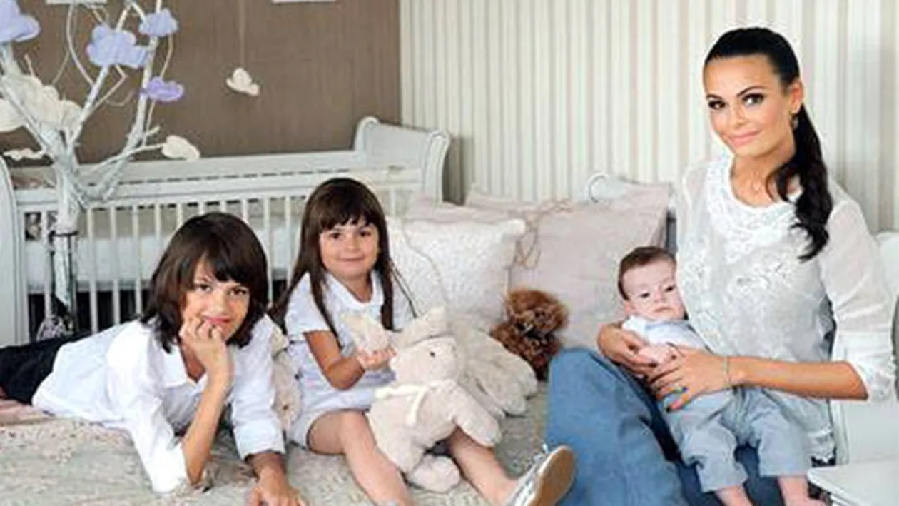 Adi Sina si-a facut trupa noua. Vezi care sunt cei trei componenti si ce zice Anca Serea despre prestatia lor