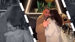 Pescobar a sărutat cu patos o focoasă la ceas de seară! Una-i “mamă la copii”, alta-i “pofta inimii”
