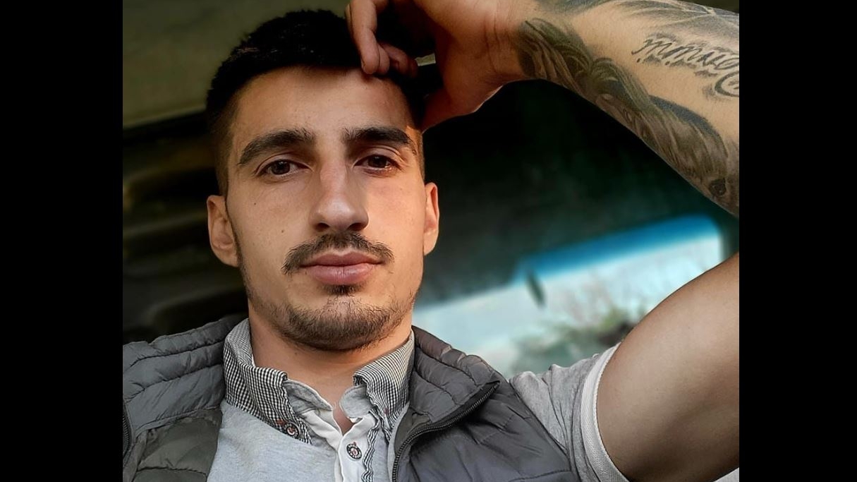 BREAKING | Ștefan, un tânăr de 26 de ani din Iași, a fost spulberat de tren. Mesajul cutremurător, postat chiar înainte de tragedie