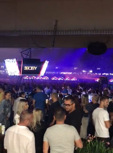 Emil Boc s-a distrat în ultima noapte de la UNTOLD. Iată melodia care l-a înnebunit pe fostul premier