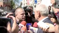 VIDEO / Mălin Bot a fost luat pe sus de jandarmi, dus la secţie şi amendat! Ce sancţiune a primit jurnalistul