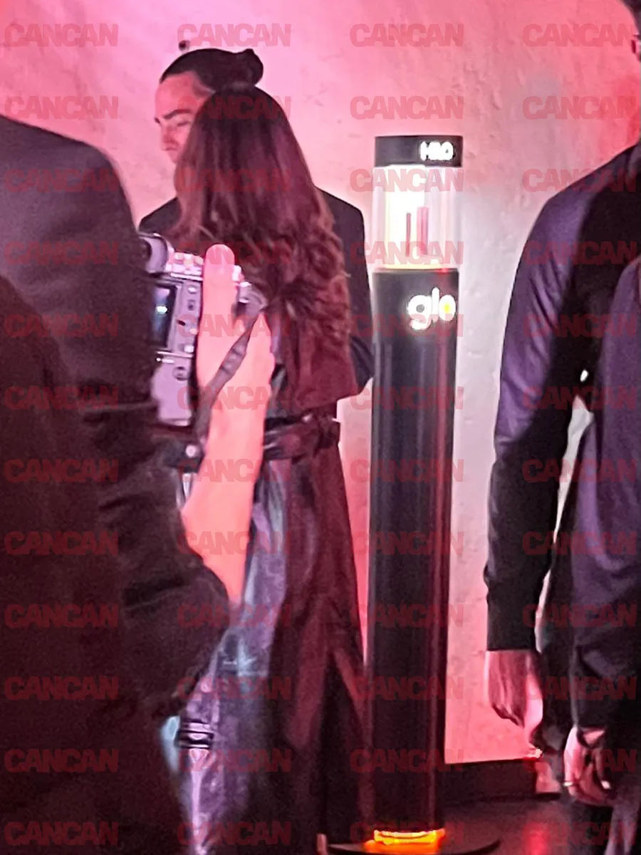 Cei doi au zăbovit în club în această formulă, apoi s-au întâlnit cu doi amici