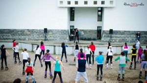 Antrenoarea lui Toader e tot ieftina! Celebritatea n-a facut-o sa salte pretul la sedintele de kangoo-jumps!