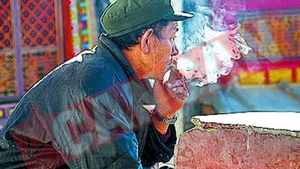 Chinezii, incurajati sa fumeze
