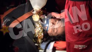 Oana Zăvoranu avea mari dureri de cap! Vedeta a anunţat încă de ieri că nu e în "apele" ei!