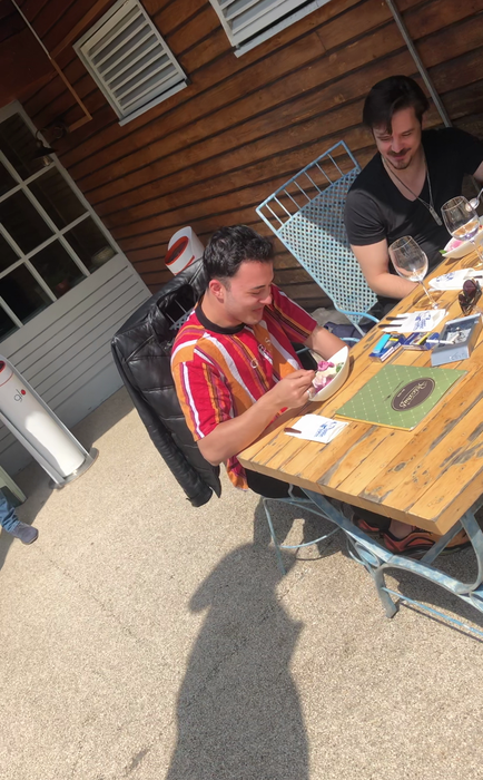 Mihai Petre a ”păcătuit” în Joia Mare