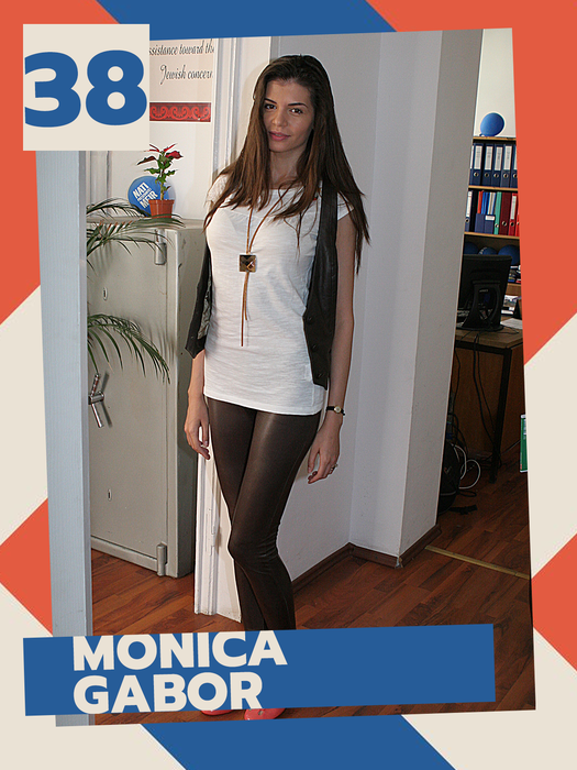 TOP 40 sexy-vedete cu pantalonii care le pocnesc pe posterior! Asta da bătălie pentru podium!