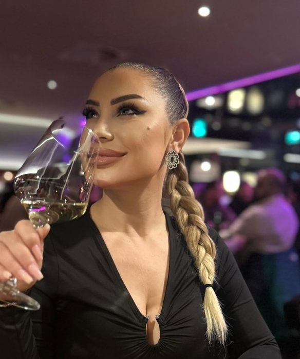Cum arată sora Gabriellei de la Insula Iubirii. Este prietenă cu Prințul Marco și Bianca Ghiurcă