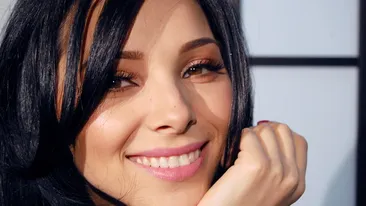 Prima declaraţie a Corinei Cargea după despărţirea de iubit! Vezi ce a avut ştirista de spus!