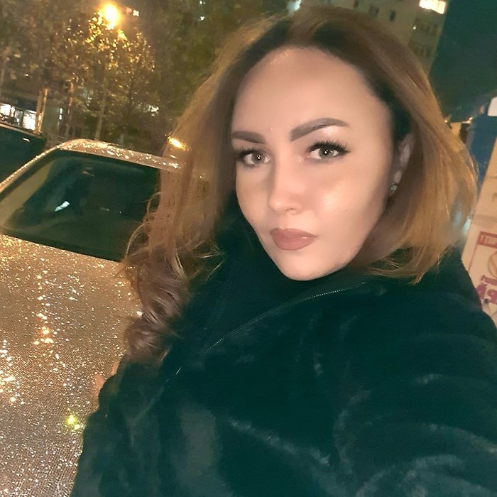 ”Regina cristalelor” a devenit mămică! Primele imagini cu micuța: ”Plâng numai când mă uit la ea!” + I-a ales, deja, numele