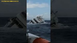 Un iaht de lux s-a scufundat în apele Golfului Squillance, din Italia. Membrii echipajului, salvați de o navă de patrulare românească