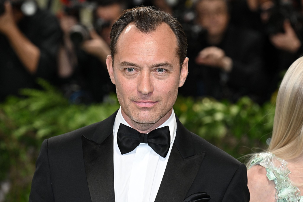 Jude Law attends the 2024 Costume Institute Benefit for "Sleeping Beauties: Reawakening Fashion" at The Metropolitan Museum of Art on May 06, 2024 in New York City, USA.
The 2024 Met Gala Celebrating "Sleeping Beauties: Reawakening Fashion" - Arrivals - NYC, NEW-YORK, United States - 07 May 2024,Image: 870915497, License: Rights-managed, Restrictions: , Model Release: no