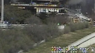 VIDEO Un avion s-a prabusit in Texas langa sediul FBI