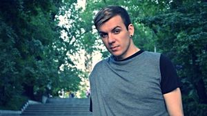 Declaraţii în exclusivitate. BOMBĂ ÎN SHOWBIZ. A început tratamentul şi urmează operaţia, în Thailanda. Cunoscutul cântăreţ îşi schimbă sexul! Vrea să devină femeie: ”Mă va chema Daria şi...”