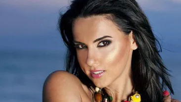 Devine in sfarsit Lavinia mamica? Cantareata a ajuns cu Banica de mana la ginecologie!