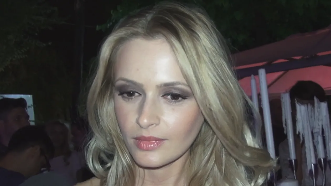 Alina Crisan a implinit 30 de ani: Am crezut ca va fi o zi trista. Vezi aici cum a sarbatorit artista schimbarea prefixului!!