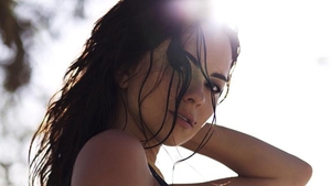 Inna, dezbracata pe o plaja in Ibiza! Sanii cantaretei i-au infierbantat pe fani