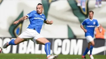 Ce s-a ales de stelistul dat afară după ce l-am filmat la masaj erotic. A ajuns în liga a 3-a, dar îl bate gândul să...