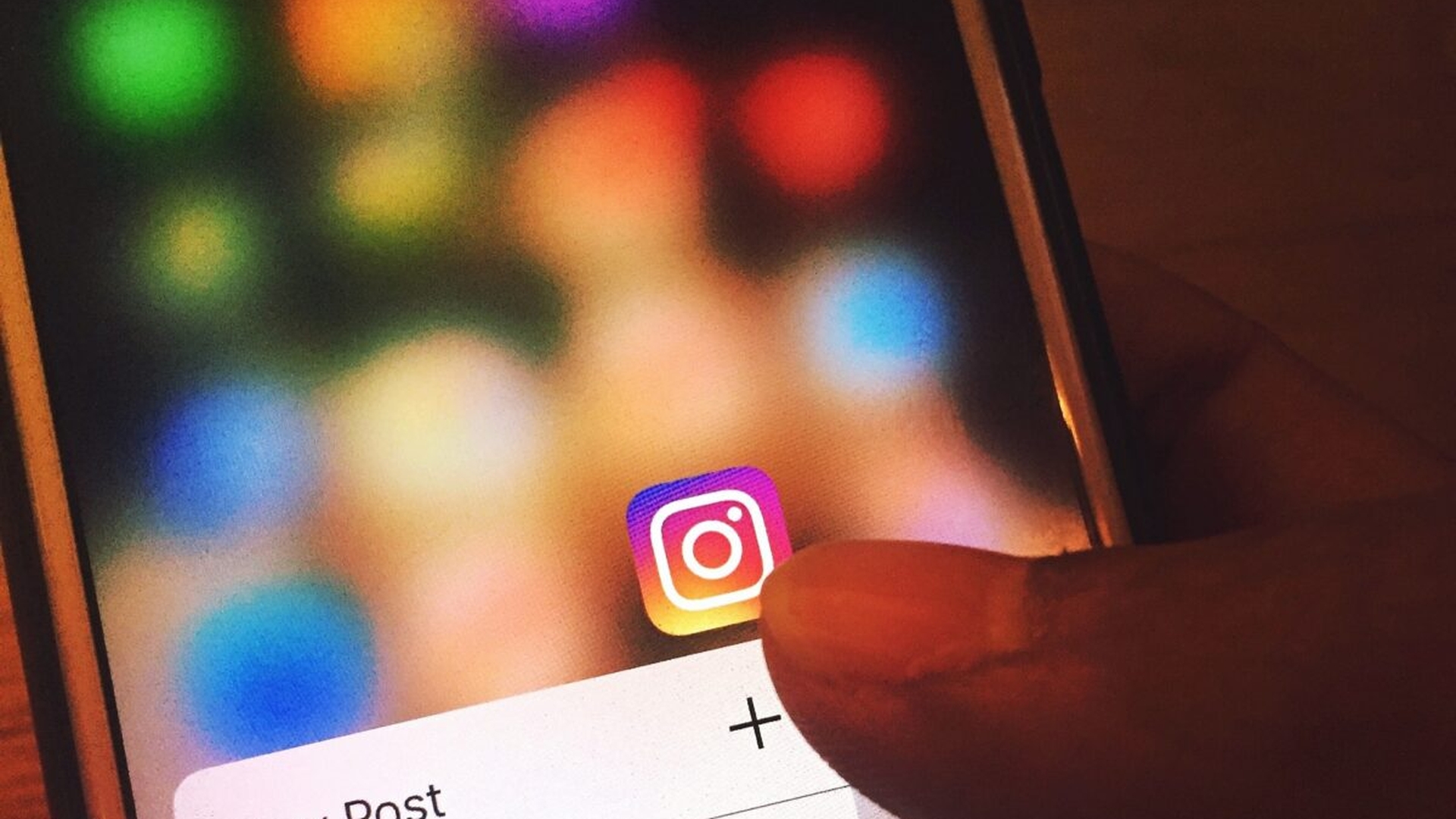 Instagram are probleme! Rețeaua de socializare a picat în întreaga lume. Ce spun utilizatorii