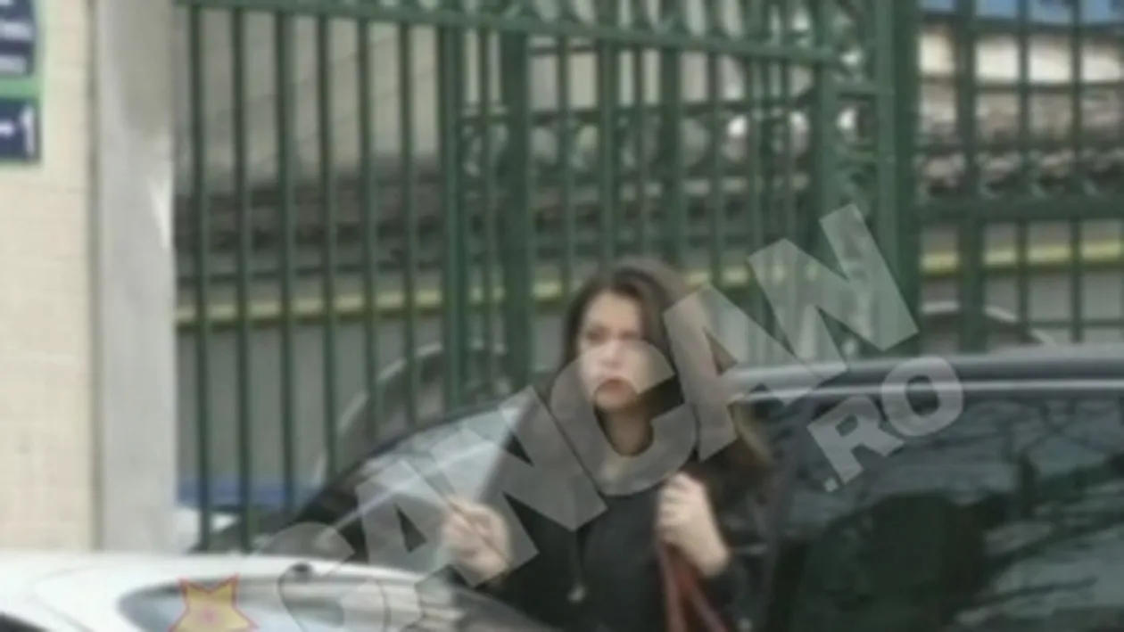 VIDEO Mama Alinei Vidican a facut-o sa planga in direct la CANCAN TV: Am pierdut o sarcina cu Cristi si mama a fost alaturi de mine