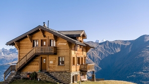 IREAL! Cât costă pe noapte să închiriezi o cabană în mini-vacanța de Rusalii 2025