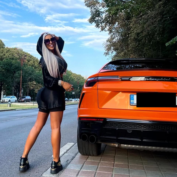 Loredana Chivu se declară pasionată de mașini / Sursă foto: Facebook