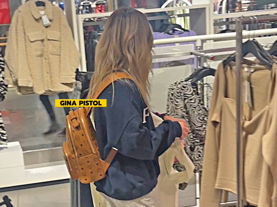 Gina Pistol, discretă în mall (SURSA FOTO: CANCAN.RO)