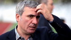 Gica Hagi si-a anuntat bucuros sotia: "O sa avem un nepotel". Uite cine a dat vestea cea mare