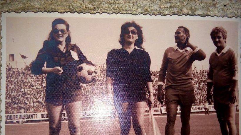 Cu ce echipă ţinea Stela Popescu? Marea actriţă nu iubea doar teatrul, ci şi fotbalul! Imagini de colecţie