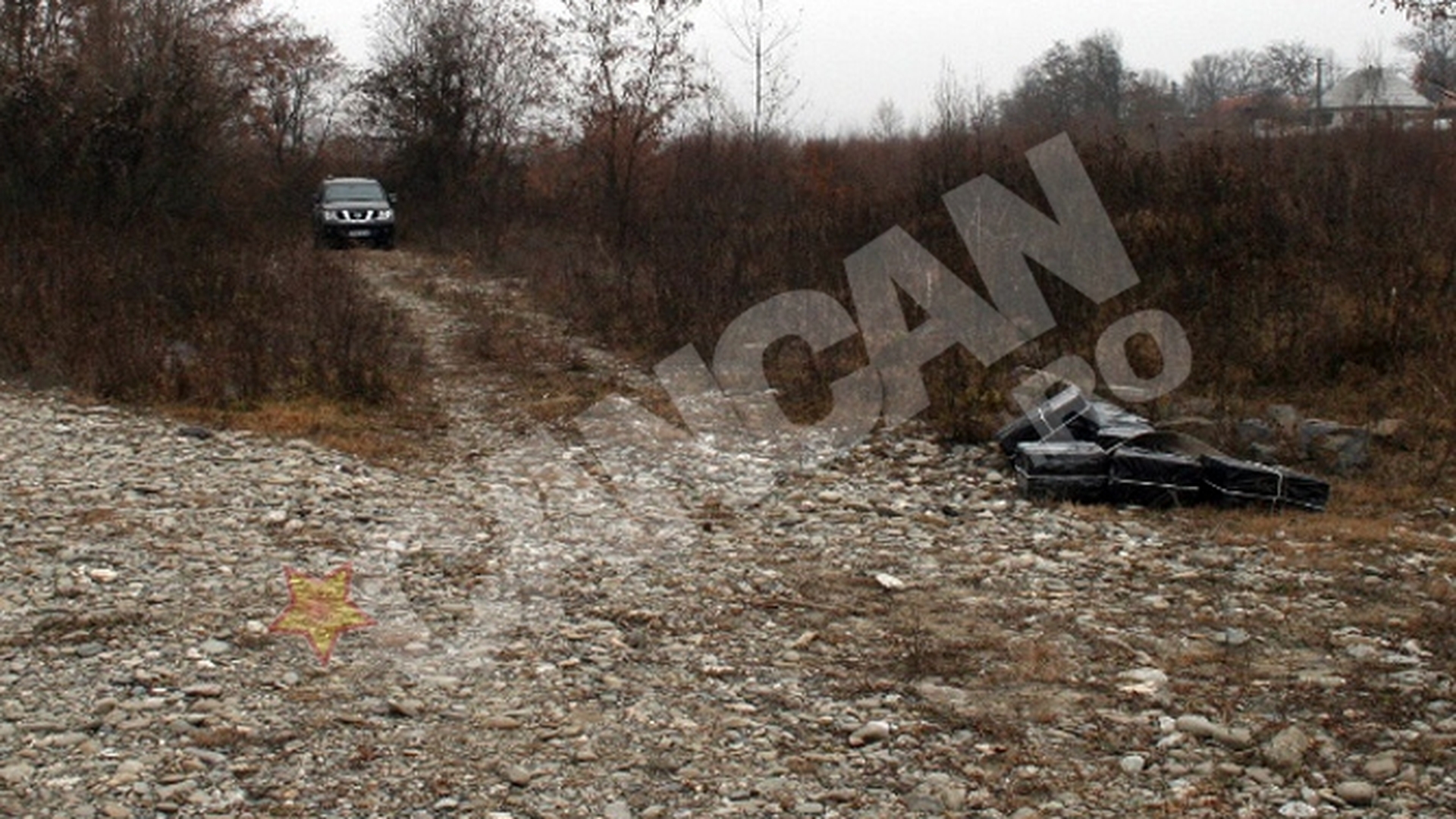 INGENIOS! Contrabandisti imbracati in costume de scafandru, opriti lcu focuri de arma