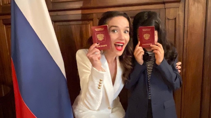 Promisiunea lui Putin. Natalia Oreiro și fiul ei au primit pașapoartele rusești! VIDEO