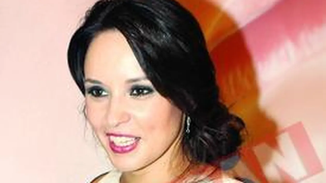 Mircea Radu s-a dus cu flori la Andreea Marin