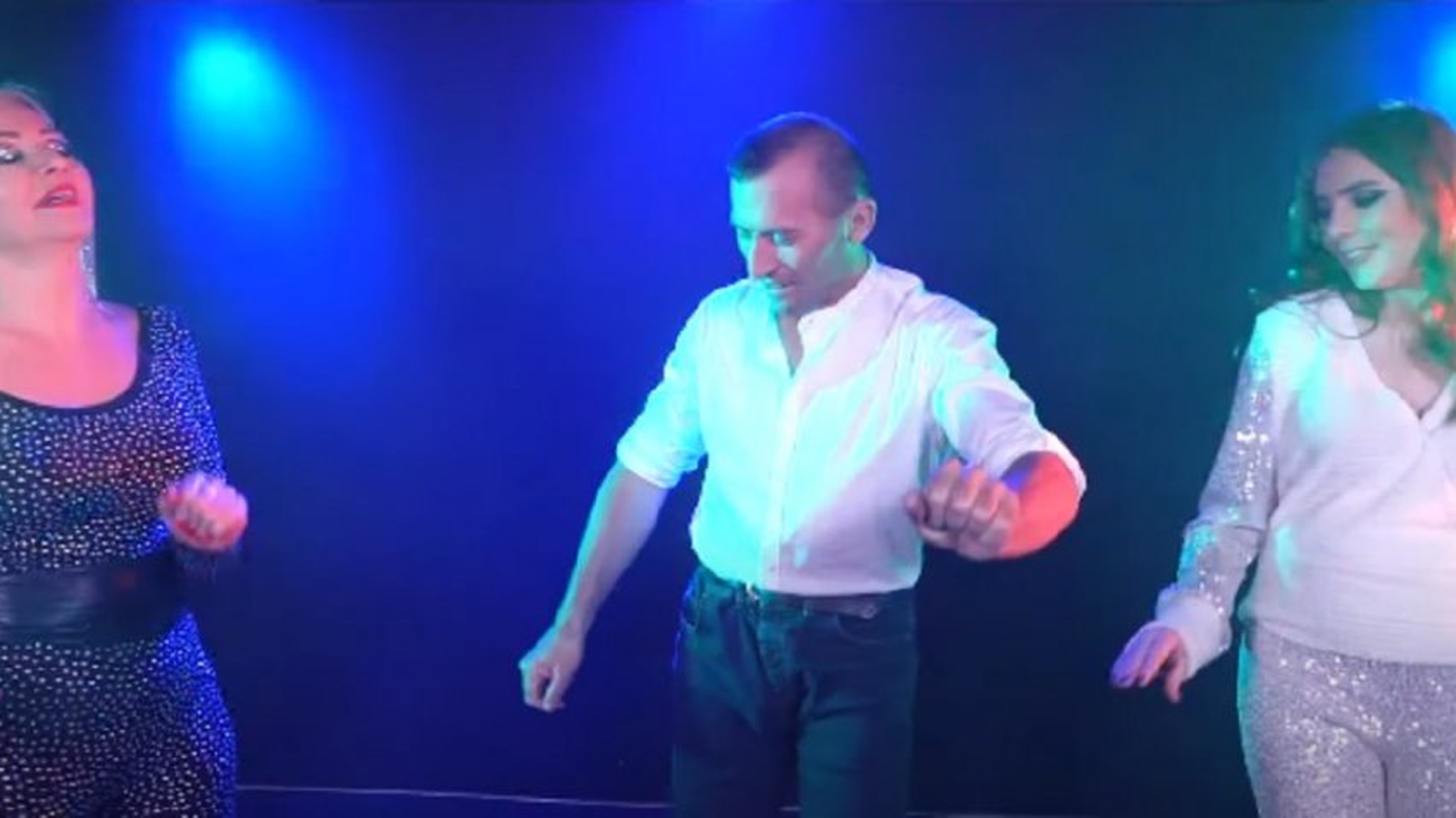 Viorel și Vulpița au dat din nou lovitura pe piața muzicală. Soții Stegaru au lansat o nouă melodie