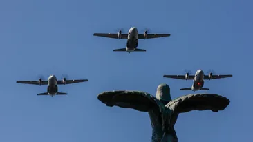 De ce survolează avioane militare Bucureștiul. Anunțul făcut pentru locuitorii Capitalei