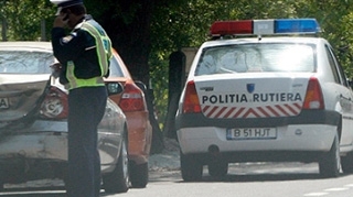 Doi politisti au murit intr-un accident rutier pe DN11