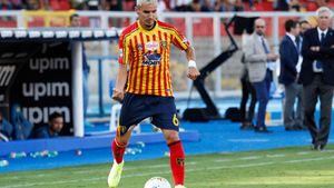 Romario Benzar părăsește Serie A după doar un tur de campionat!