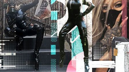 „Înghițitoarea de flăcări” a ieșit din casă mulată în latex negru, cu masca de gaze pe față și...