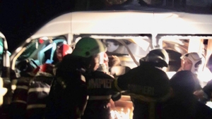 PLAN ROȘU. Accident rutier teribil la miezul nopții în România. 3 morți și 10 răniți. FOTO