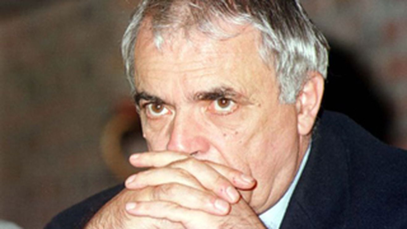 Nicolae Manolescu: "Adrian Paunescu lasa un gol in poezia romaneasca atat ca om, cat si ca artist"