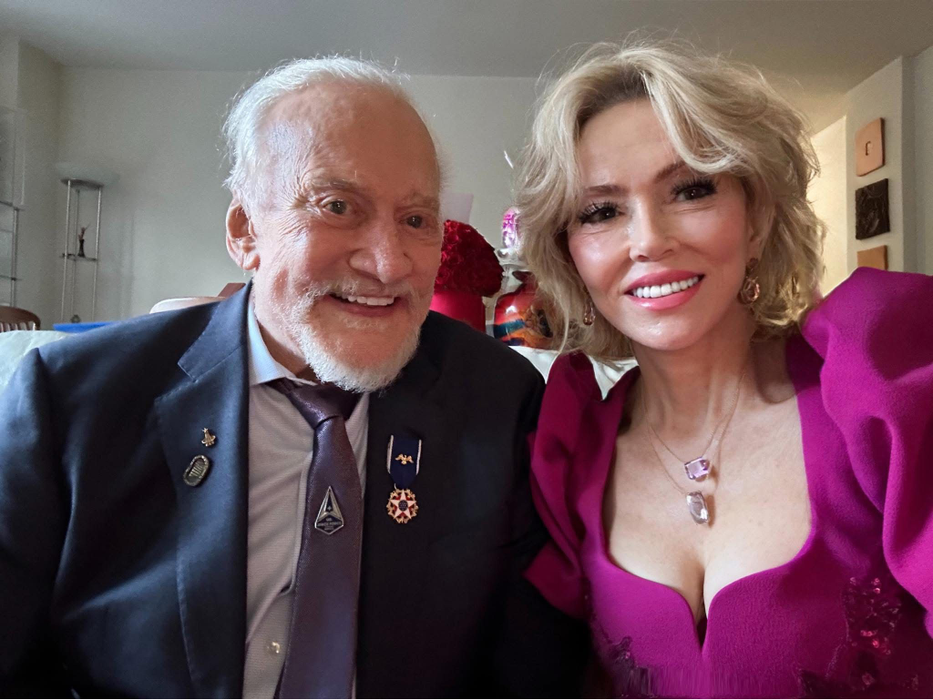 Anca Faur, soția astronautului Buzz Aldrin, a murit la 66 de ani/ sursă foto: Facebook