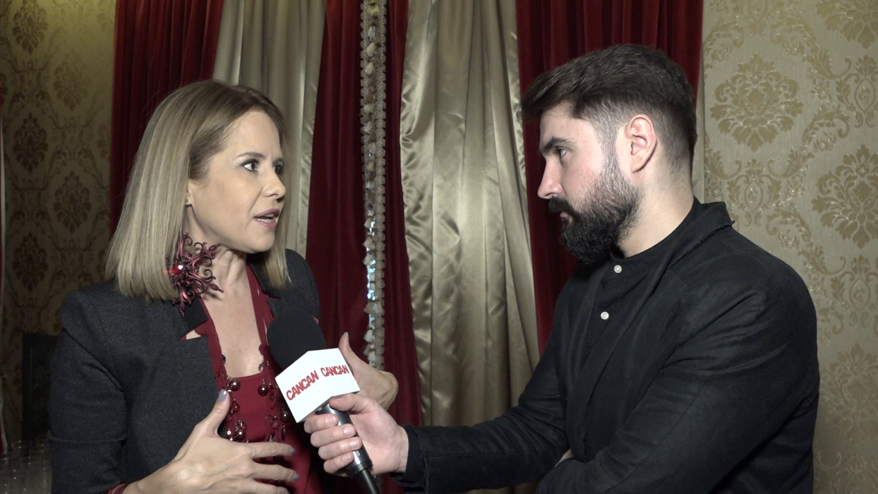 Mihaela Bilic: "Plus că avem 10 zile în care totul este despre mâncare, deci nu vă grăbiți din prima zi, că vă alegeți cu o indigestie și pe urmă nu mai puteți ține cursa. Deci 10 zile în care putem gusta din toate, nu totul la o masă, ăsta e secretul. Mâncăm din toate, dar nu tot!"