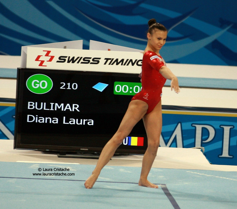 Prima reacție a gimnastei Larisa Iordache, după ce Diana Bulimar a povestit cum a fost fortață să se prefacă bolnavă pentru a-i ceda locul Larisei, la Olimpiadă