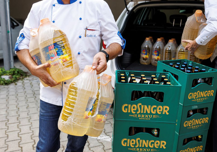 Bere pentru ulei la un pub din München. Sursă foto: Reuters