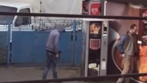 Fenomenul „Zombie” face ravagii printre tinerii din Brăila. Imaginile cu băieții sunt incredibile