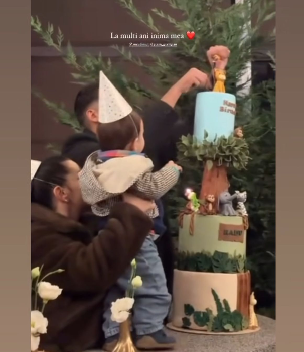 Băiețelul Ancăi Dinicu a împlinit un anișor! Primele imagini de la tăierea moțului