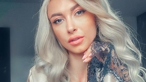 FOTO | Andreea Bălan, escapadă pe malul mării