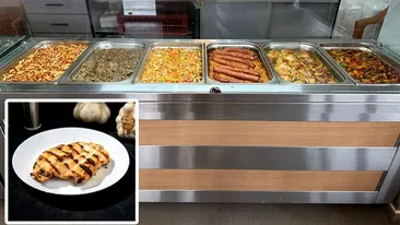 Piept de pui la preț de homar. Cât costă o porție, într-o autoservire din Mamaia, acum, în plin sezon estival