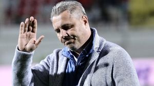 Anunțul momentului: Marius Șumudică renunță la antrenorat! "Mi-a ajuns. Decizia e irevocabilă!" Ce carieră va îmbrățișa legenda Rapidului