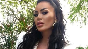 Alt episod bizar al Biancăi Pop! „Ispita” de la Insula Iubirii, desculță într-o baltă