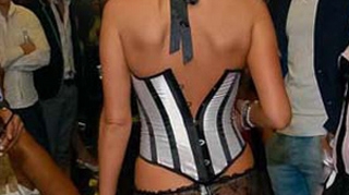 Simona Sensual a facut "valuri" de Halloween! Vezi cum s-a costumat blonda sexy!